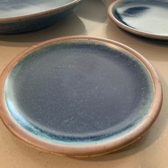 East Fork Pottery Cosmos Set – 2 Coupes + 2 Cake Plates (Retired Glaze) - Picture 2 of 10